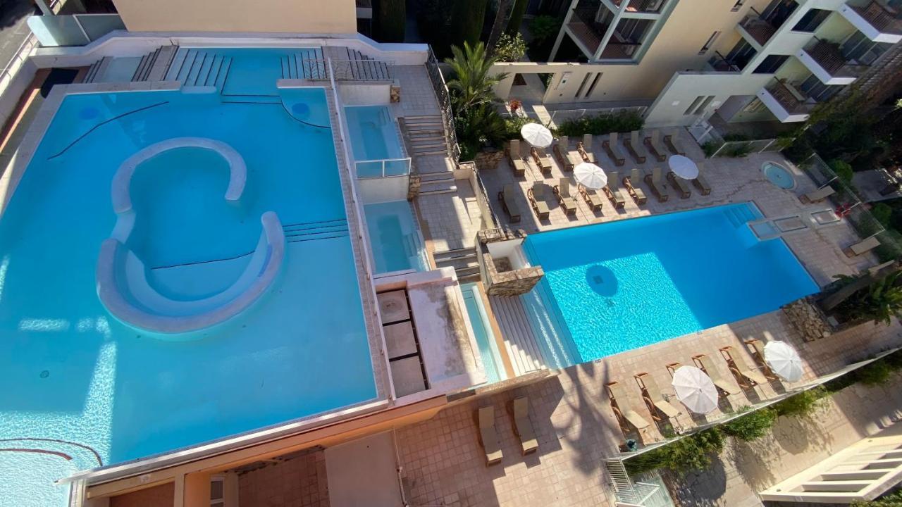Penthouse Vue Mer Avec Rooftop,Jacuzzi,Et Parking Prive อองทีบส์ ภายนอก รูปภาพ
